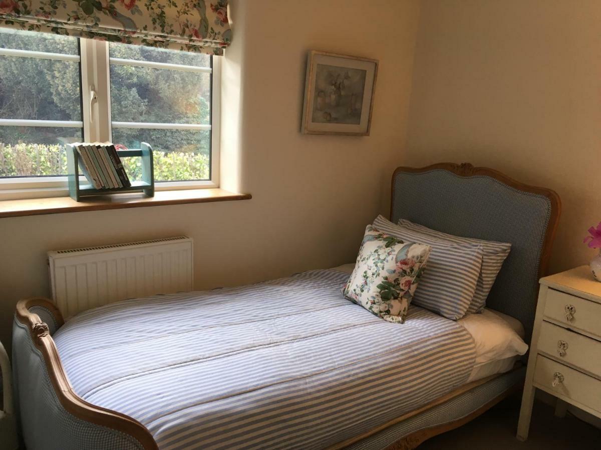 Brook Farm Cottage Бракли Екстериор снимка